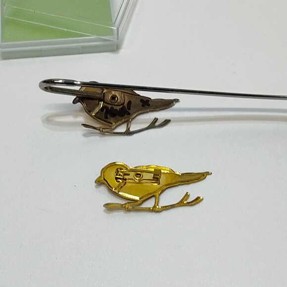 Bird-Themed Bookmark & Brooch Enamel Accents Sparrow Perfect Gift Vintage RARE - Picture 2 of 9